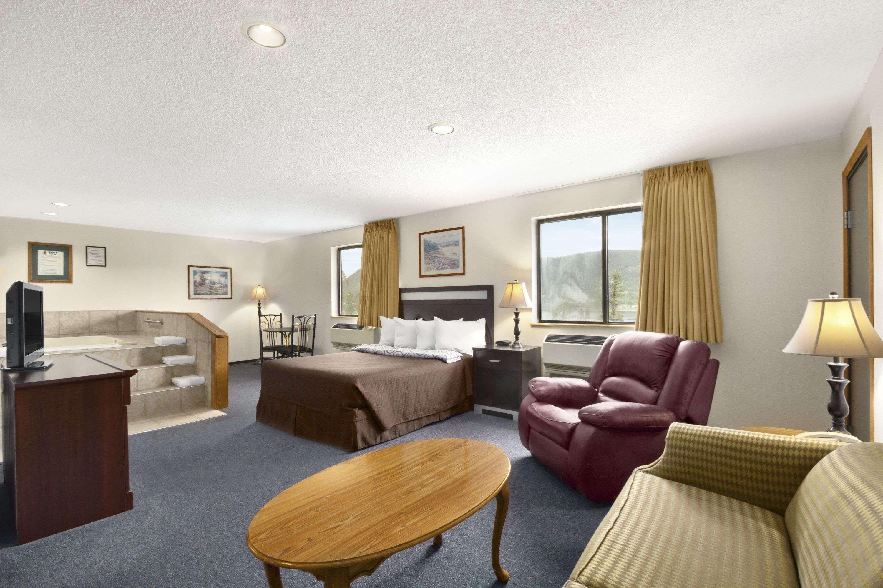 ซูเปอร์ 8 บาย วินด์แฮม วิลเลียมส์ เลก บริติชโคลัมเบีย Hotel วิลเลียมส์เลค ภายนอก รูปภาพ