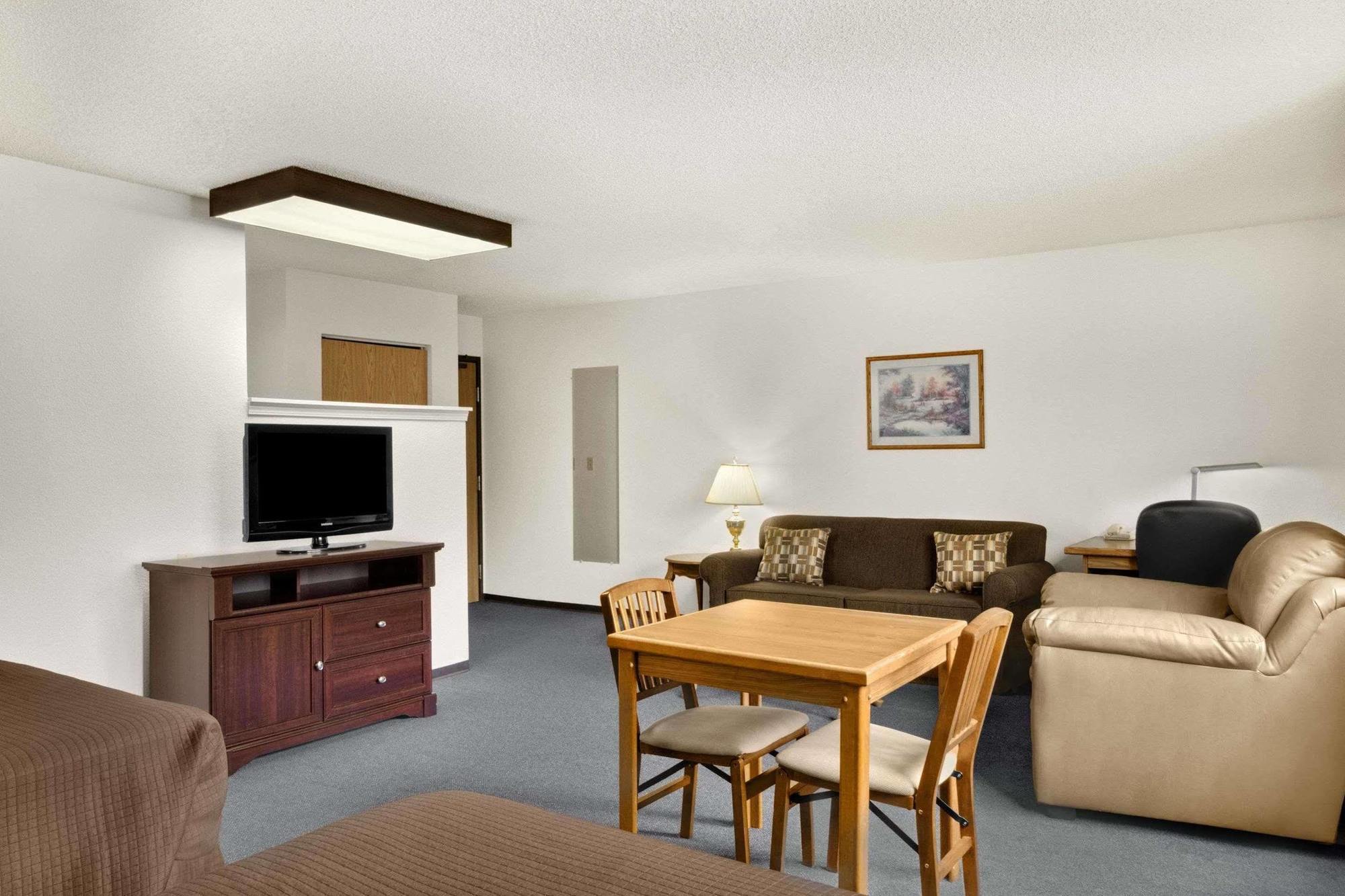 ซูเปอร์ 8 บาย วินด์แฮม วิลเลียมส์ เลก บริติชโคลัมเบีย Hotel วิลเลียมส์เลค ภายนอก รูปภาพ
